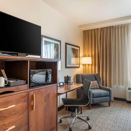 Best Western Premier Boulder Falls Inn Lebanon Extérieur photo