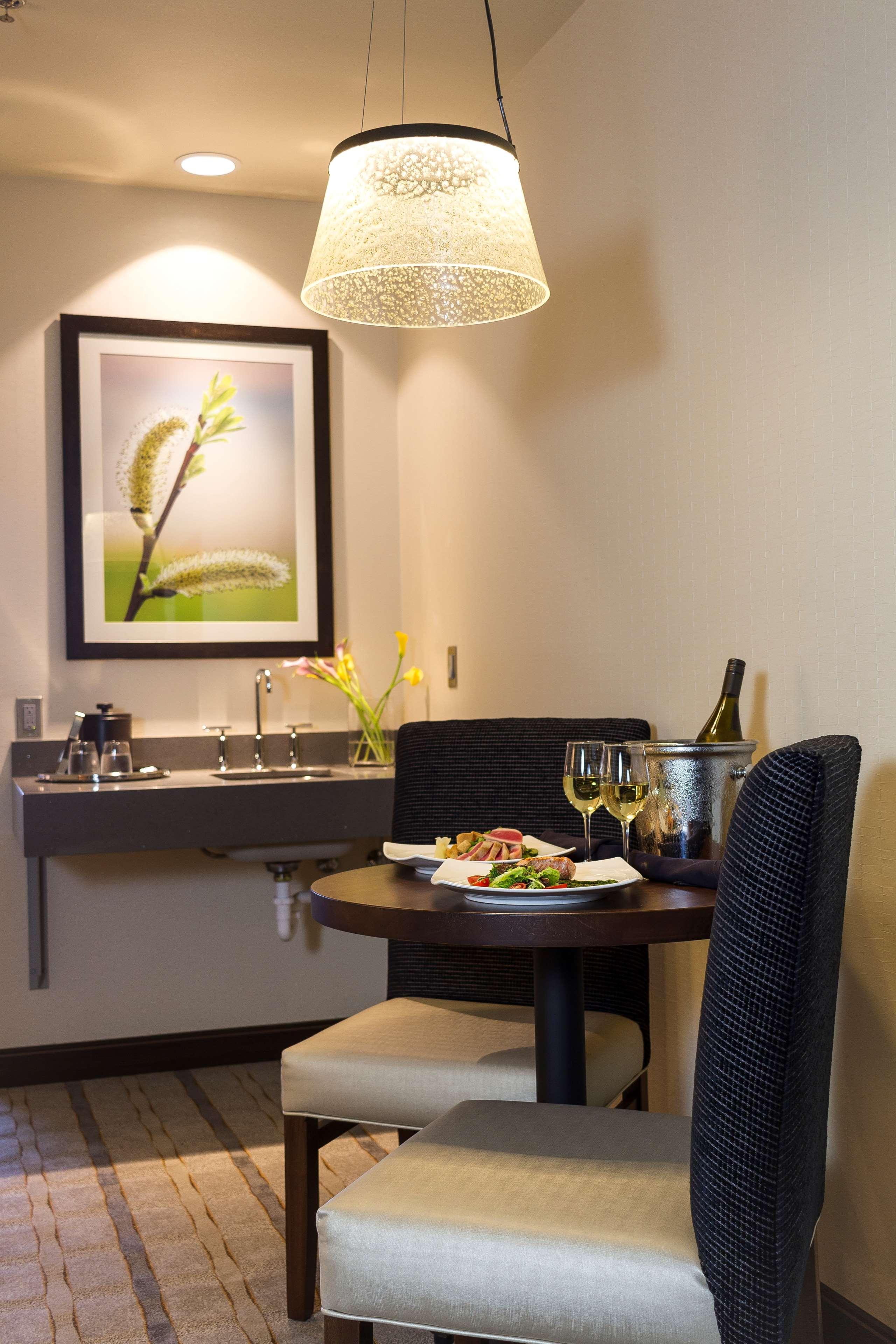 Best Western Premier Boulder Falls Inn Lebanon Extérieur photo