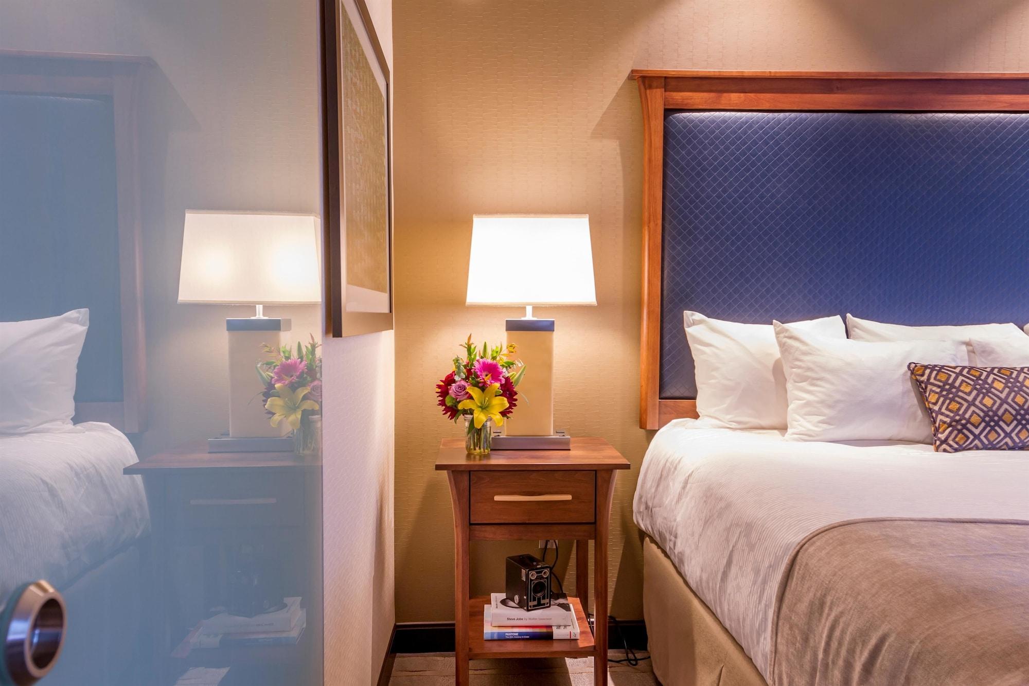 Best Western Premier Boulder Falls Inn Lebanon Extérieur photo