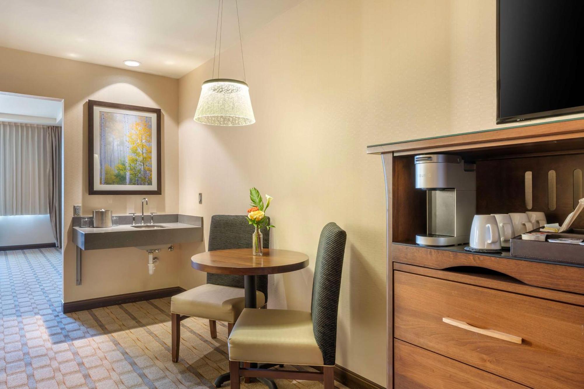 Best Western Premier Boulder Falls Inn Lebanon Extérieur photo