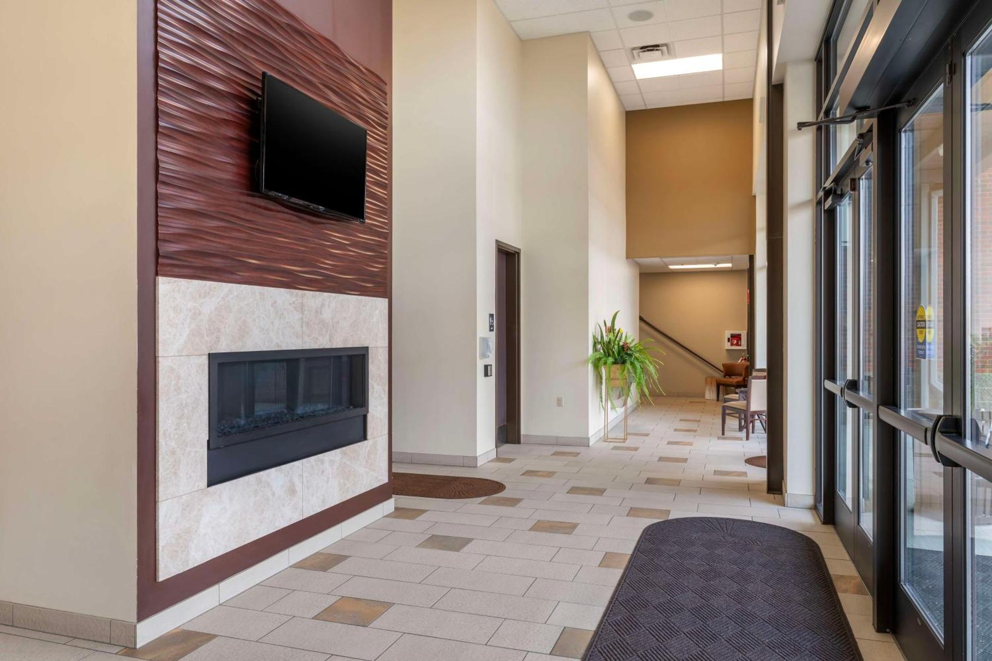 Best Western Premier Boulder Falls Inn Lebanon Extérieur photo