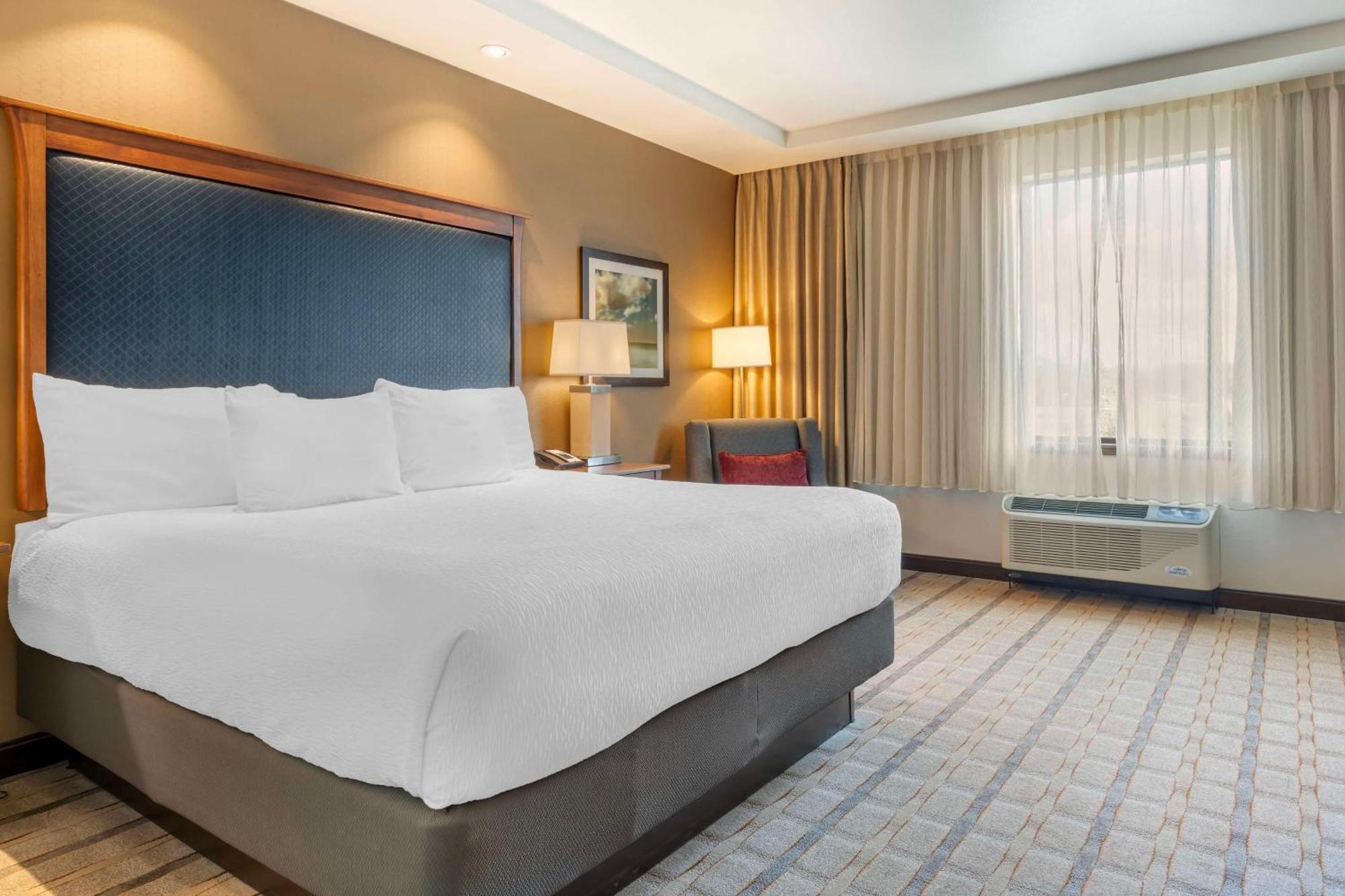 Best Western Premier Boulder Falls Inn Lebanon Extérieur photo